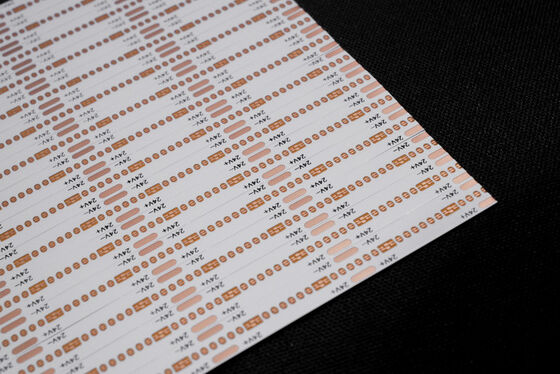 Sản xuất LED chìa khóa hoàn toàn: Thiết kế PCB linh hoạt, chế tạo & COB LED dải ánh sáng -488/m-8*503-12v Lớp kép FPC phim trắng hai mặt, văn bản màu đen, chất chống oxy hóa OSP cho mạch in điện tử